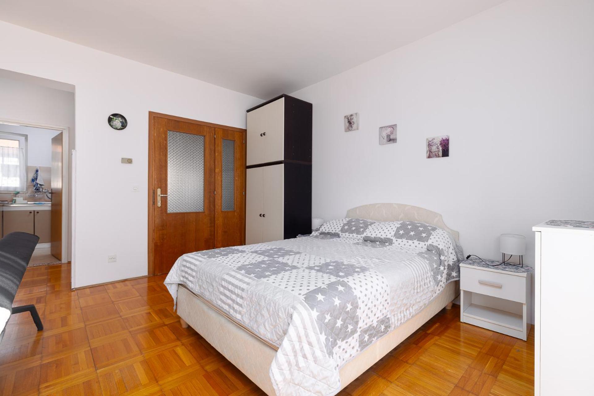 Milo Apartment Porec Bagian luar foto